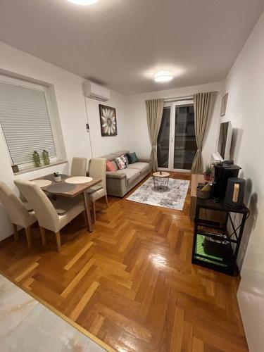 Apartmani Adele in Srima