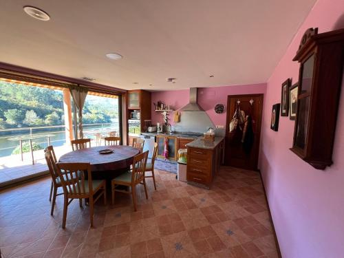 virtuve, Casa Río Miño CORTEGADA (Casa Rio Mino CORTEGADA) in Cortegada