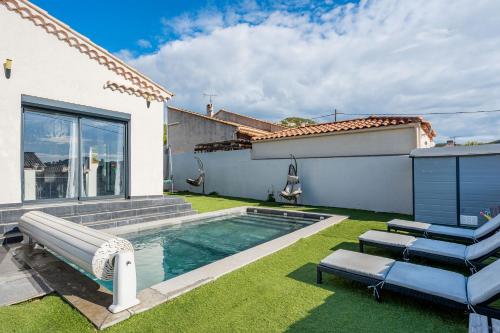 Villa moderne avec piscine privée et espace extérieur à Le Rove gîte à louer Le Rove