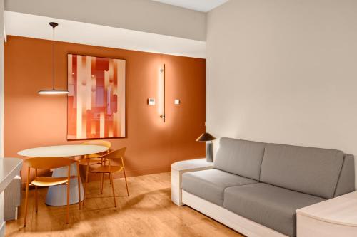 B&B HOTEL Apartamentos Madrid Centro Fuencarral 46, Мадрид