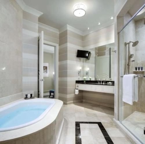 The Palazzo at The Venetian Resort by Suiteness - image 11