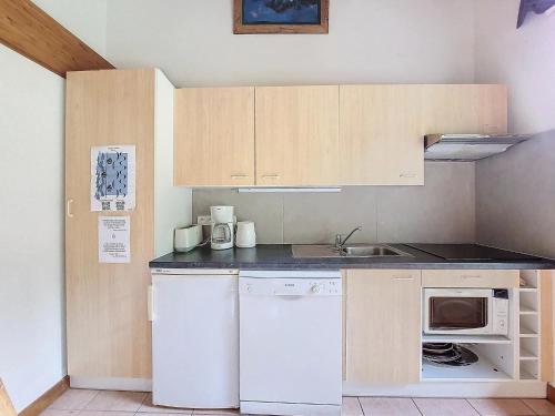 Two-Bedroom Apartment image 3