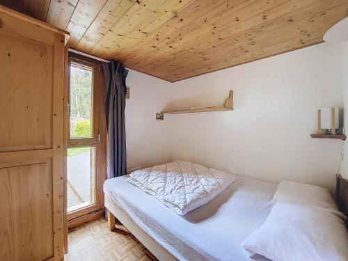 Two-Bedroom Apartment image 9