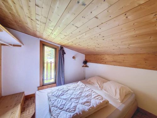 Two-Bedroom Apartment image 7