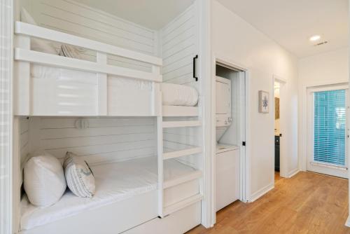 116 Gulfside Way in Destin, USA