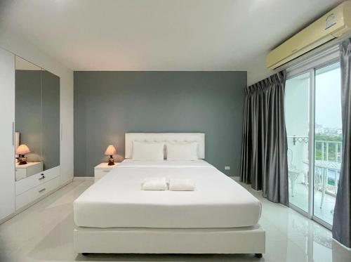 Superior Double Room image 7