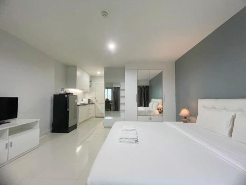 Superior Double Room room in Baan Pattaya by Sabai near by GOD Pattaya