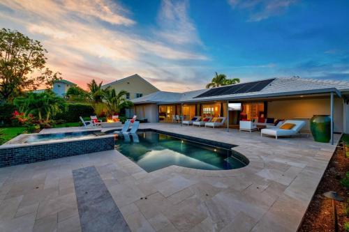 Intercostal Front Singer Island Pool Home in West Palm Beach, Vereinigte Staaten von Amerika