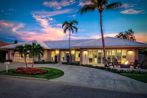 Intercostal Front Singer Island Pool Home in West Palm Beach, USA