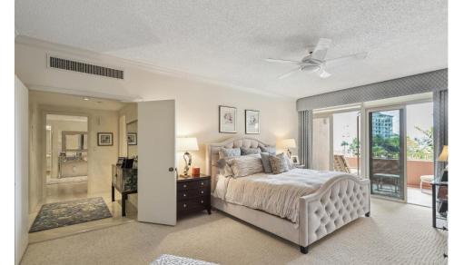 Luxurious Waterfront Condo in Boca Raton in Boca Raton, USA