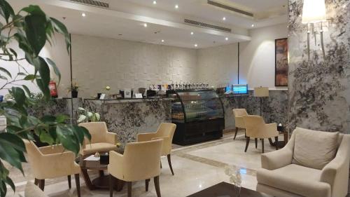 ล็อบบี้, فندق نوارس Nawares Hotel in ญาซาน