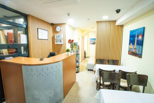 Hotel de la Terrasse in 18th - Sacre Coeur - Montmartre