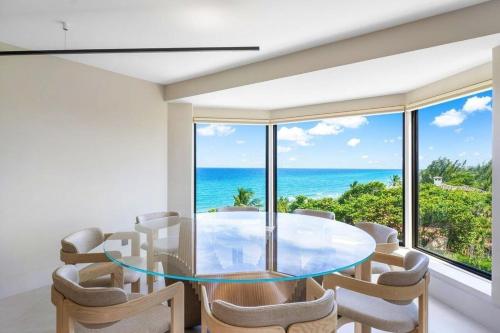 Spectacular Oceanfront Residence in Highland Beach in Highland Beach, USA