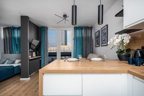Pereca 2 By Perfect Apart, Varsovia