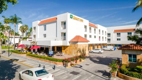 Restoran, Quality Inn Mazatlan in Mazatlán