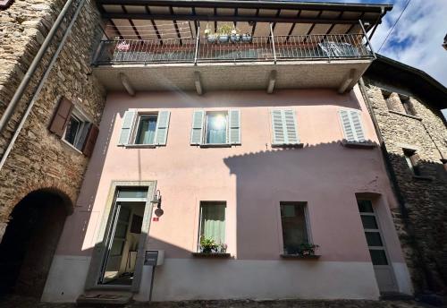 Zunanjost, Domagiho in Bedigliora