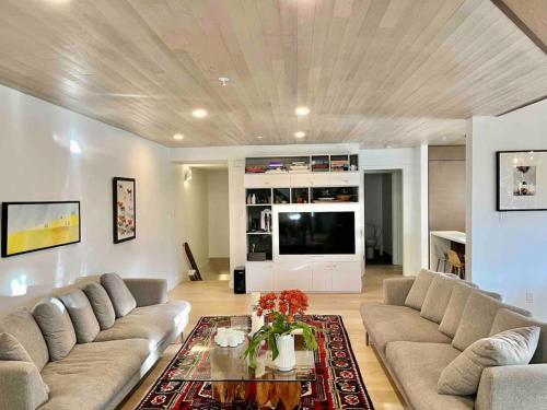 Blissful Family Whistler retreat in Whistler, Canada