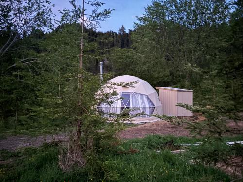 . Takahuri Glamping Domes