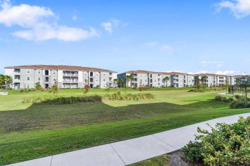 Gorgeous 2 Bedroom Condo in Prime Melbourne Close to Beaches in Melbourne, USA