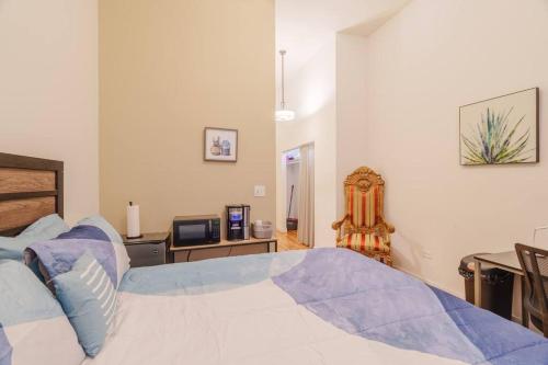 Modern Wicker Park Studio Close to Shops & Dining in Chicago, USA
