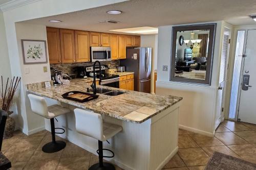 Edgewater Beach Resort 605 in Destin, USA