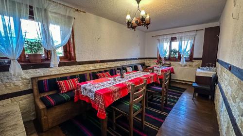 Родопска къща за гости с.ЧАЛА in Zmeitsa