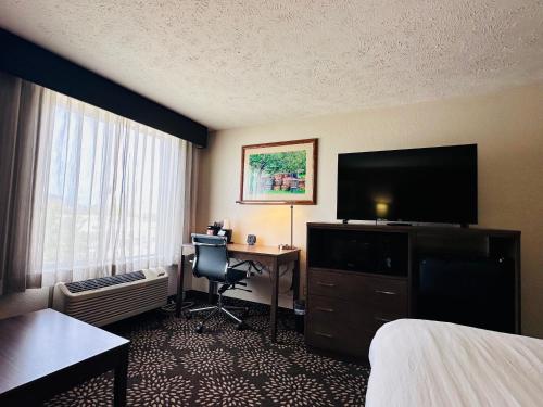 La Quinta by Wyndham Wenatchee - image 2