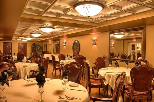 Banquet hall, Grant Hall Hotel in Moose Jaw (SK)