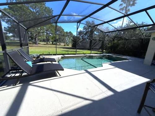 Updated Southern Dunes Golf Villa Spa Updated in Haines City, USA