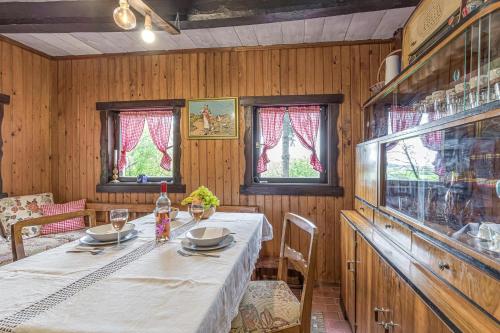 Chalet Birchwood With Whirlpool and Sauna - Happy Rentals in 哈爾斯新納