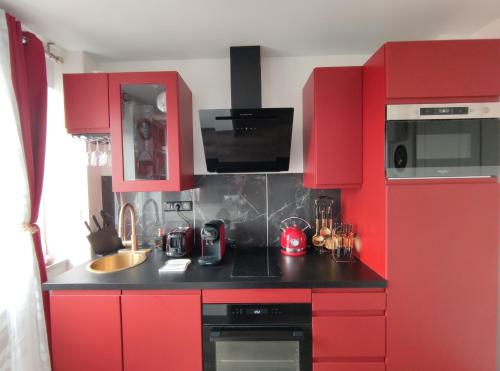 Palvelut, Your hidden charm by Paris in Le Kremlin Bicetre