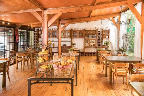 Alimentos e Bebidas, La Buhardilla del Refugio - Ideal for hikers, senderistas in Vega de San Mateo