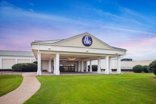 Isle of Capri Casino Hotel Lula - image 12