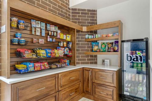 Best Western Plus Waterloo & Cedar Falls – Waterloo, IA