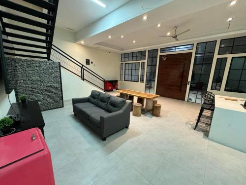 bambu house in La Mandarina