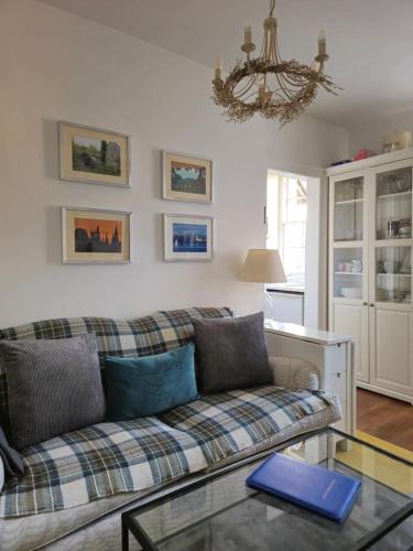 Dean Village Cottage