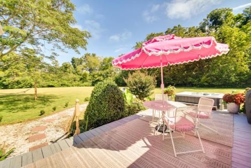 Bungalow with Large Yard 8 Mi to Cape Charles Beach in Cape Charles, USA