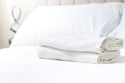 Near Time Square Stay in New York City, Columbus Circle and Health Kitchen in New York, USA