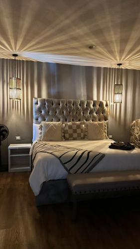 1 queen bed