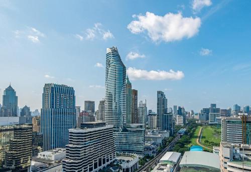 ทัศนียภาพภายนอกโรงแรม, วอลดอร์ฟ แอสโทเรีย กรุงเทพฯ (Waldorf Astoria Bangkok) near โรงเรียนมาแตร์เดอีวิทยาลัย