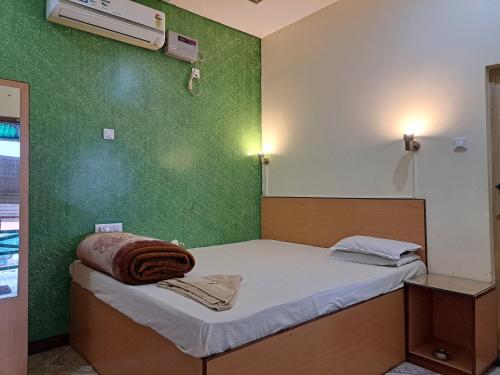 Banolata Lakeside Homestay by StayApart in Alipurduar-II