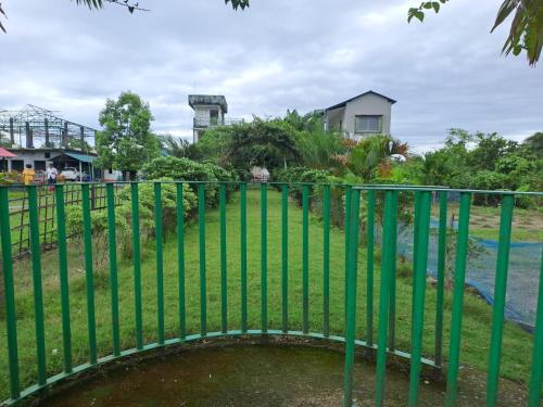 Градина, Banolata Lakeside Homestay by StayApart in Alipurduar-II