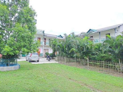Фасада на хотела, Banolata Lakeside Homestay by StayApart in Alipurduar-II
