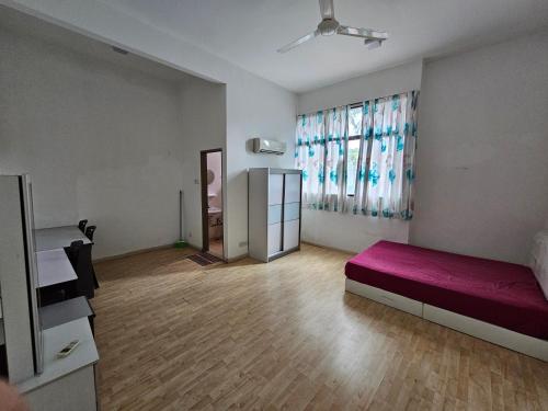 Sunny Point Hostel in Gelugor