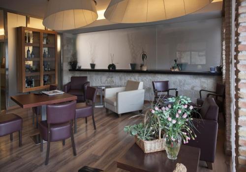 Előcsarnok, Hotel & Spa Can Josep Winery in Bot