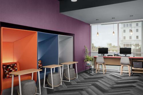 Tru by Hilton Columbus East Broad - main image