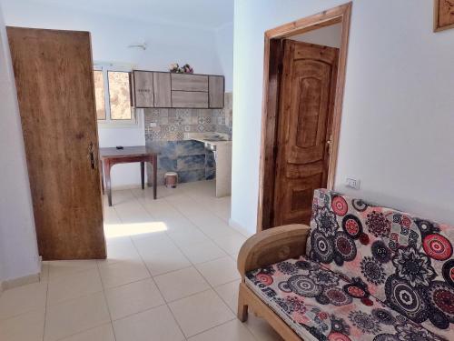2 bedrooms, 4 beds