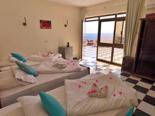 1 queen bed