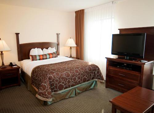 Staybridge Suites Wichita, an IHG Hotel