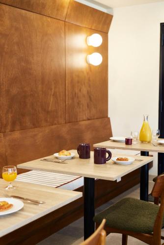 Kyriad Hotel Cannes Mandelieu - image 10